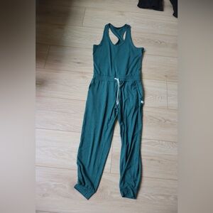 Vuori Teal Apparel